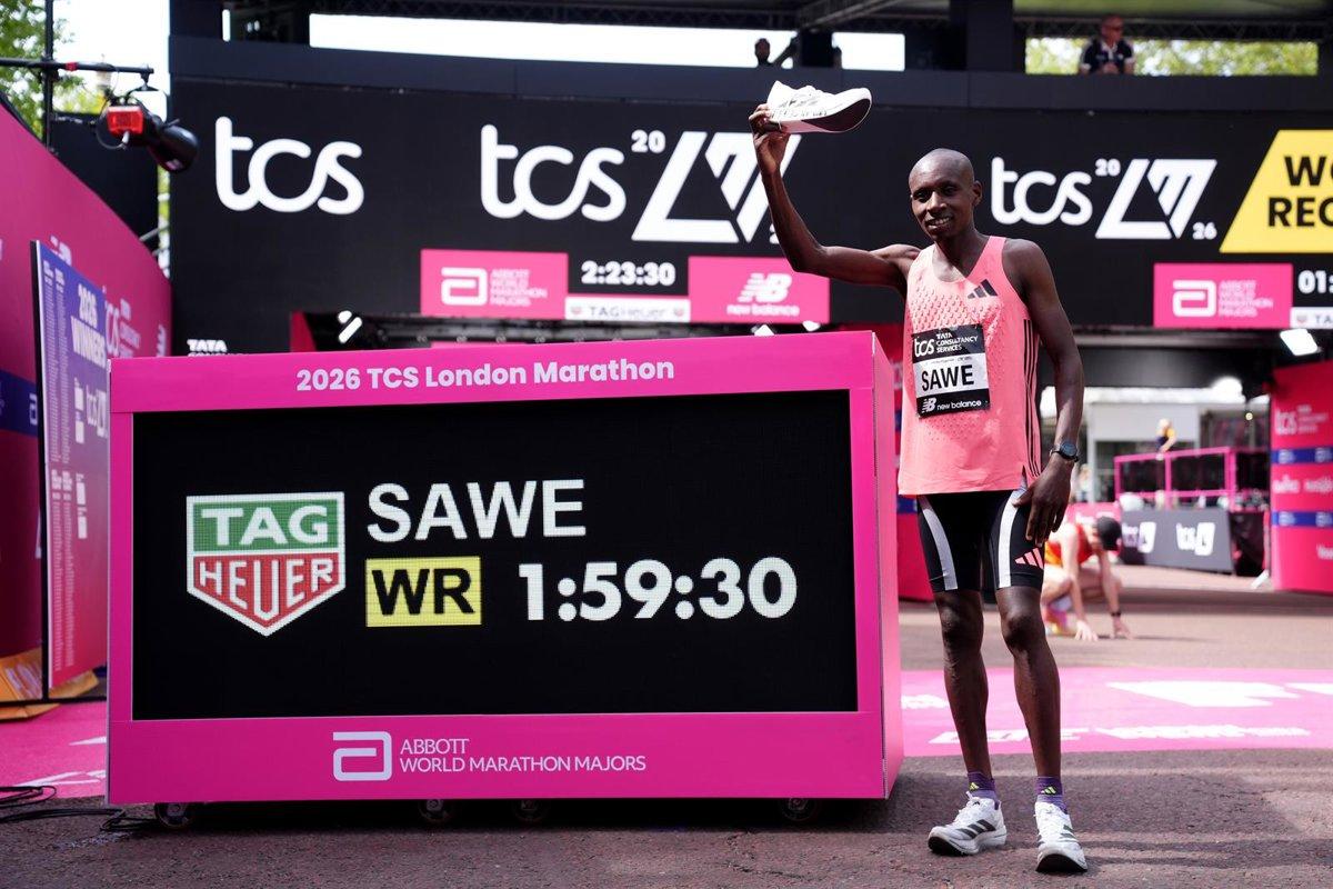 El keniano Sabastian Sawe rompe la barrera de las dos horas en el maratón de Londres