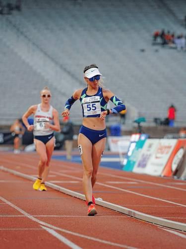 Oro y récord para Alegna González