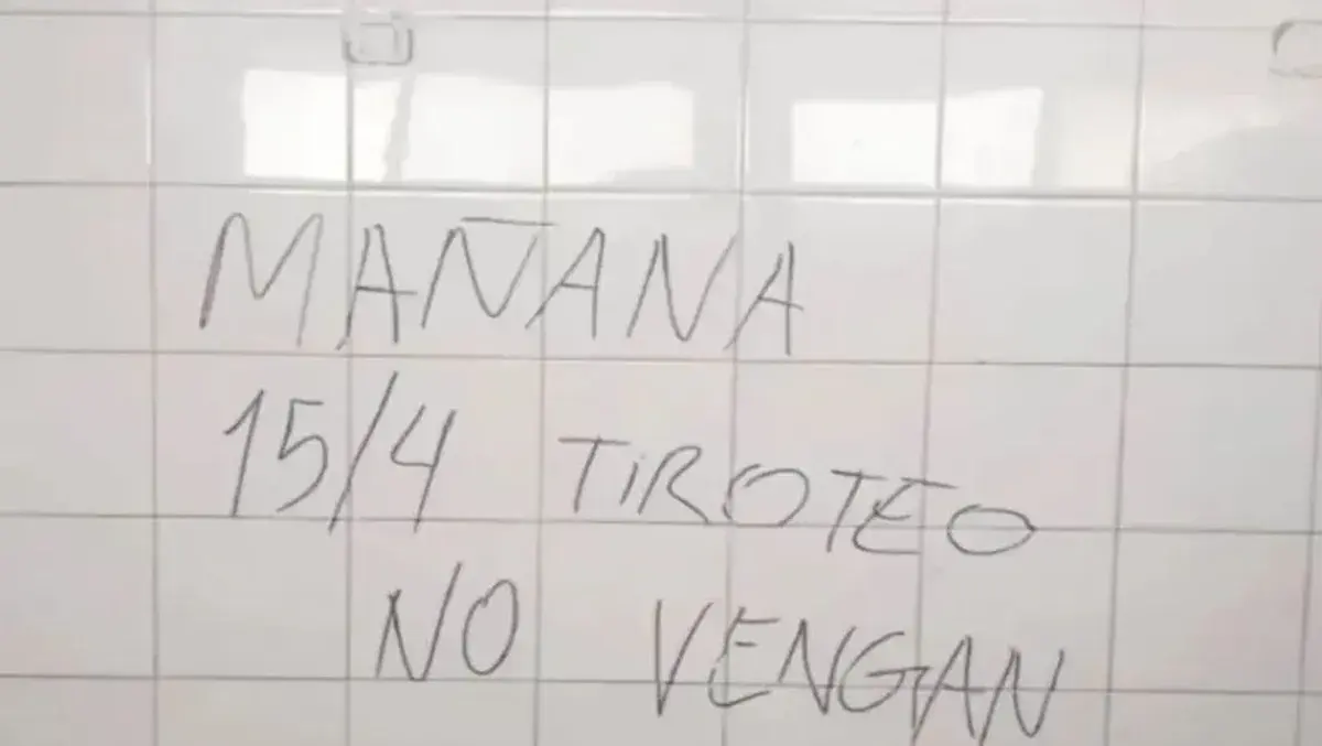 Multaron a los padres de un niño que amenazó con disparar en una escuela