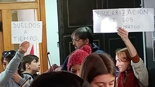 Los padres y docentes de la escuela orquesta municipal reclaman soluciones definitivas .