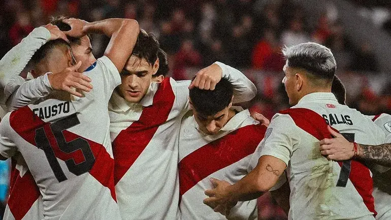 Salas erró un penal, pero River goleó 3 a 0 a Blooming