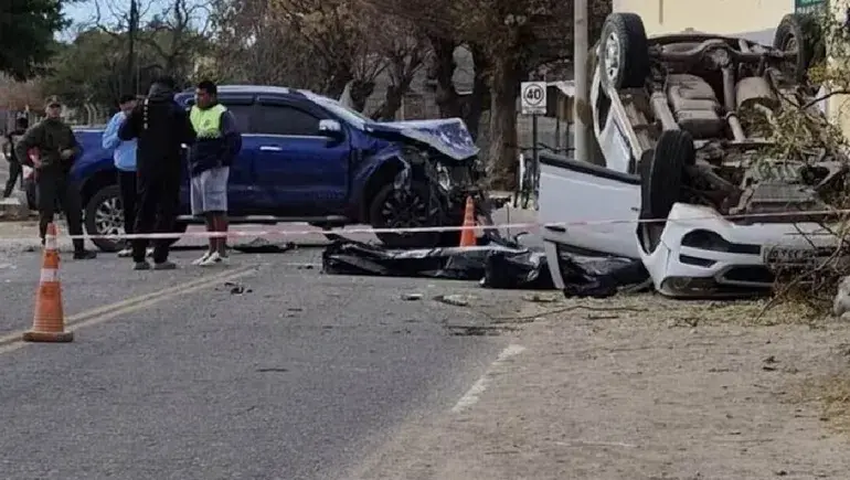Iban a jugar al fútbol y murieron al chocar con una camioneta narco que escapaba de la policía
