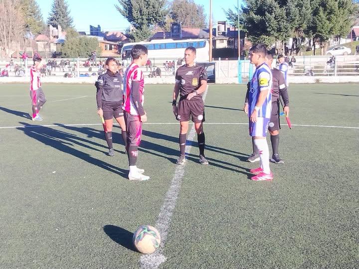 Deportivo Angostura ganó, fue líder de su grupo y espera por la clasificación en la Copa Bariloche
