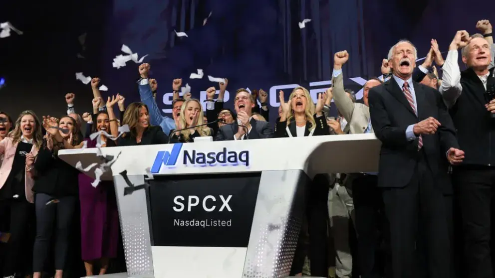 SpaceX sacudió Wall Street con una salida a Bolsa histórica y una valoración récord
