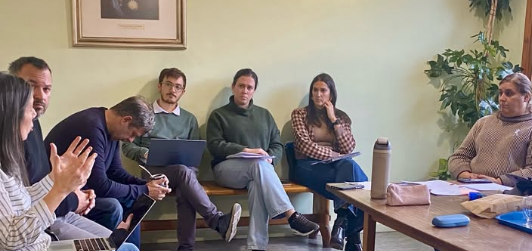 Cruce institucional por las contrataciones municipales: el bloque Primero Angostura respondió al comunicado del Ejecutivo