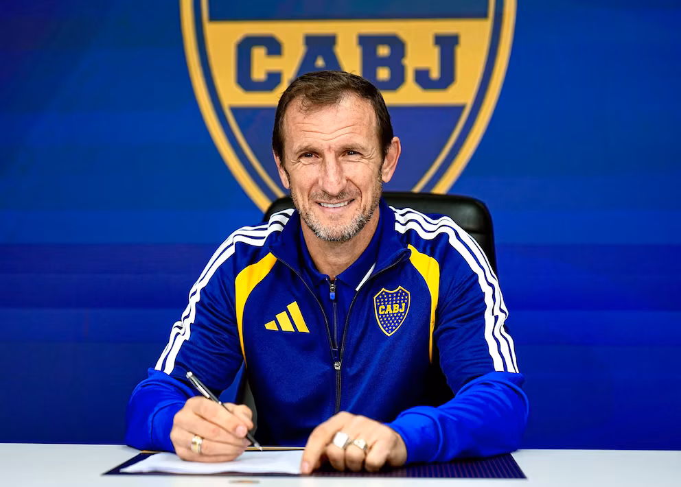 Boca oficializó el regreso de Arruabarrena: firmó hasta 2027 y ya trabaja en la renovación del plantel