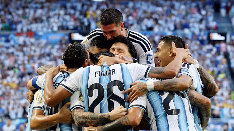 Argentina sufrió hasta el final, venció 3-2 a Cabo Verde y avanzó a los octavos del Mundial 2026