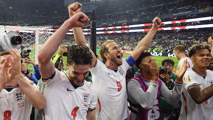 México luchó hasta el final, pero Inglaterra ganó 3-2 y avanzó a cuartos del Mundial 2026