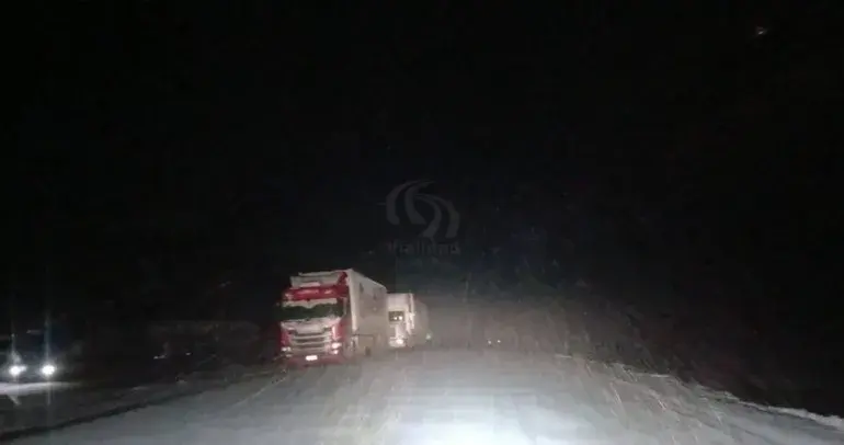El prolongado cierre del Paso Cristo Redentor obliga a desviar camiones por Neuquén