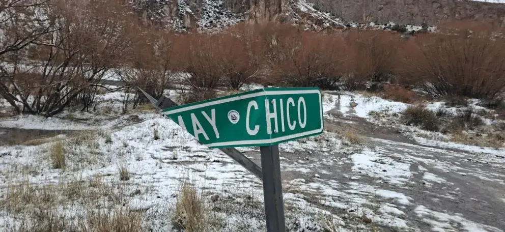 Tragedia en Limay Chico: murió una menor tras un despiste y vuelco sobre un arroyo