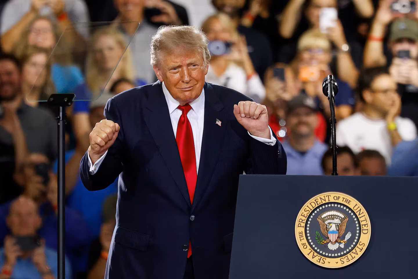 Trump anunció un acuerdo para el “desarme completo de Hamas y otros grupos armados” en Gaza