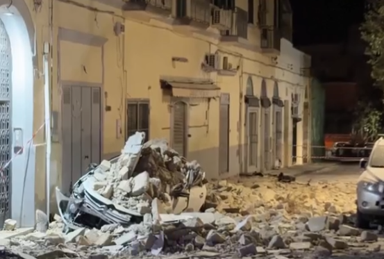 Un fuerte terremoto sacudió el sur de Italia: dejó 26 heridos en Nápoles, cientos de evacuados y preocupación por nuevas réplicas