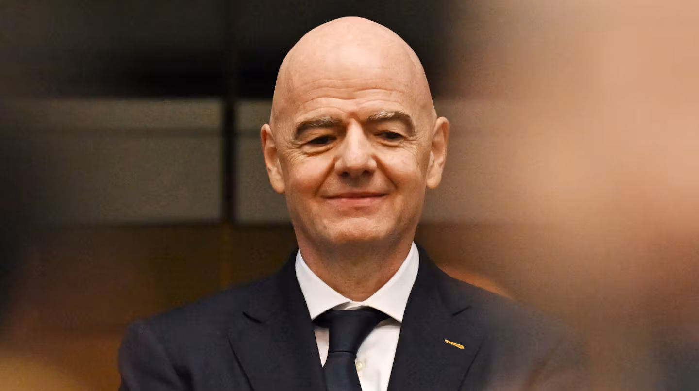 Al menos cuatro federaciones europeas retiraron su apoyo a Gianni Infantino tras el intento de privatizar el Mundial