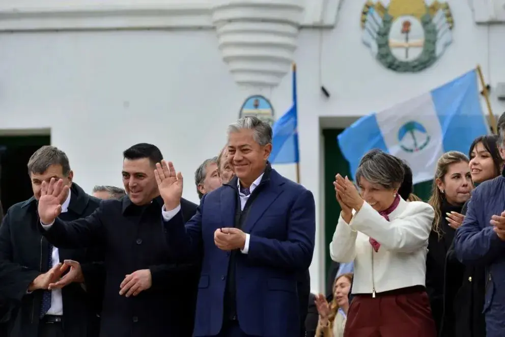 Figueroa anunció que en 20 días inaugurará los primeros 10 kilómetros de la Ruta 7