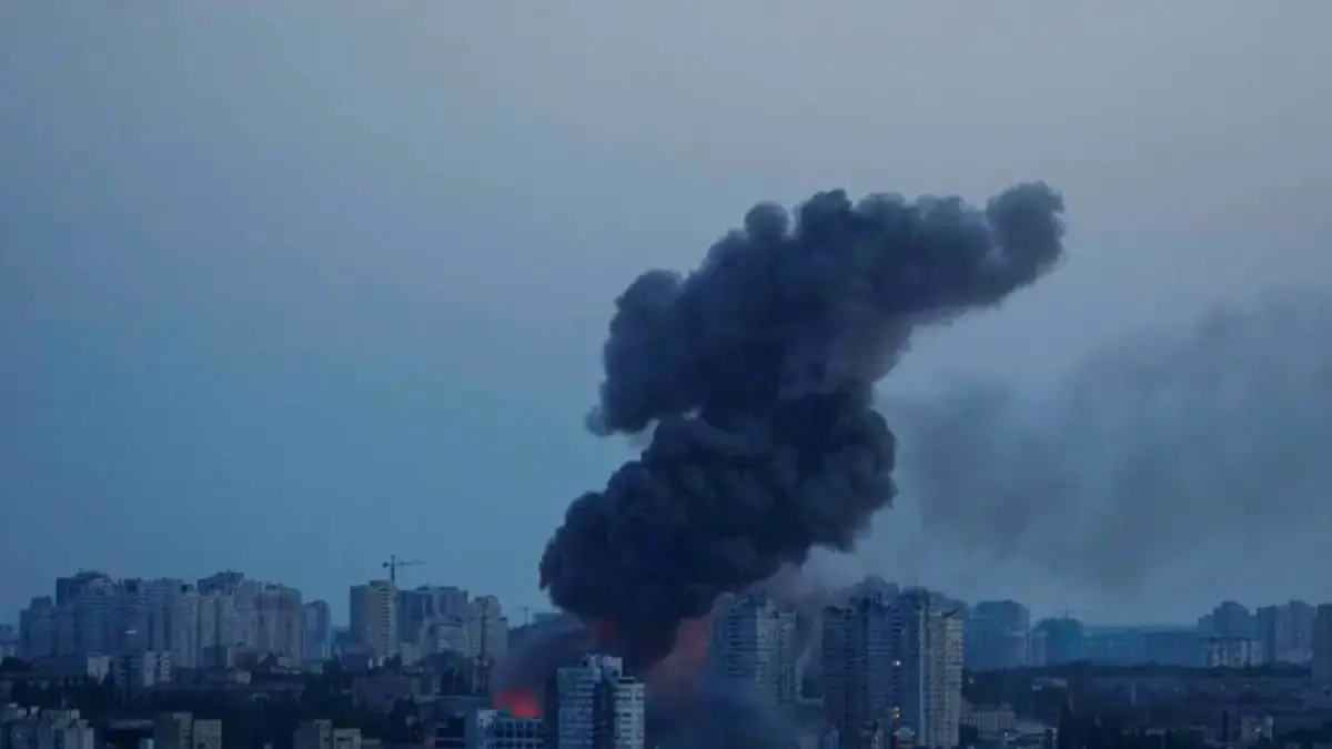 Rusia lanzó 24 misiles balísticos y 115 drones sobre Kiev y dejó 17 muertos