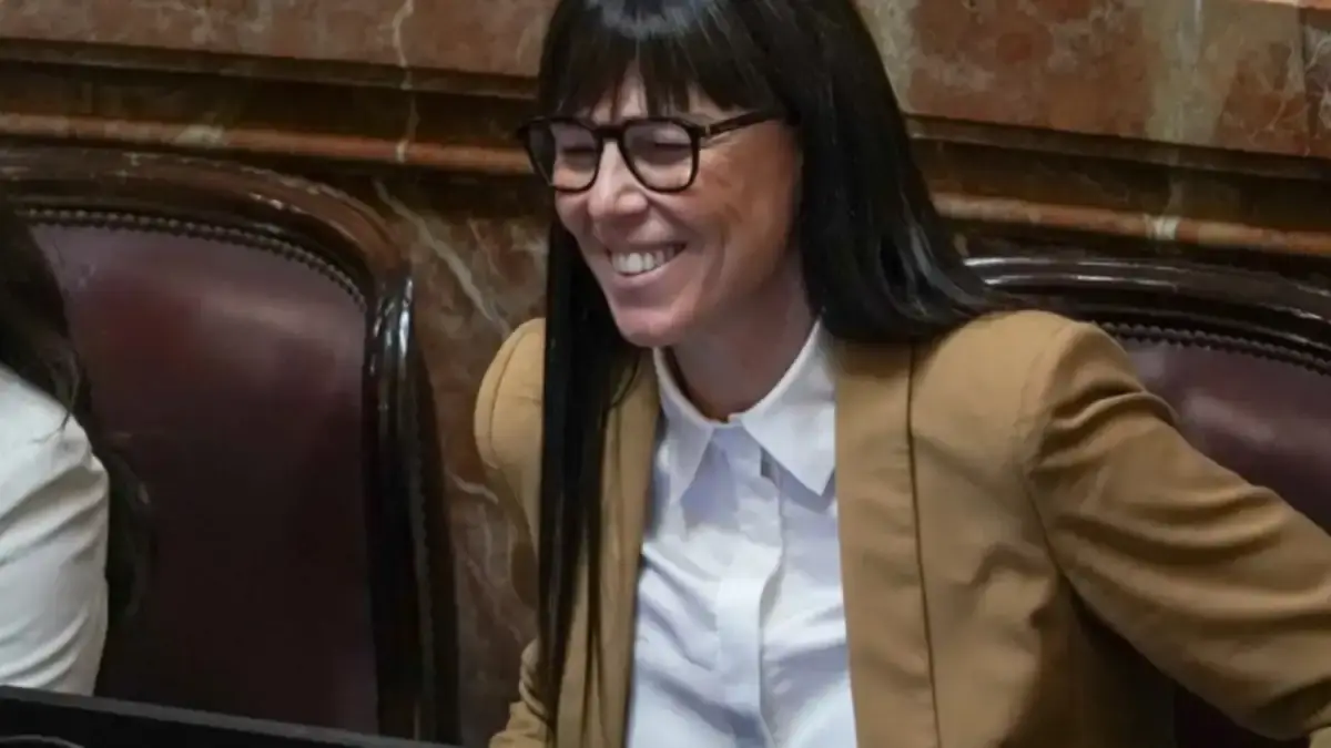 Julieta Corroza defendió la posición de Neuquén en el debate por las tierras fiscales